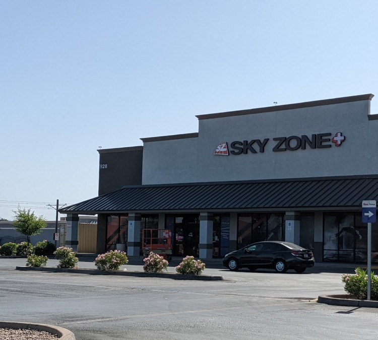 Sky Zone Trampoline Park (Phoenix,&nbspAZ)
